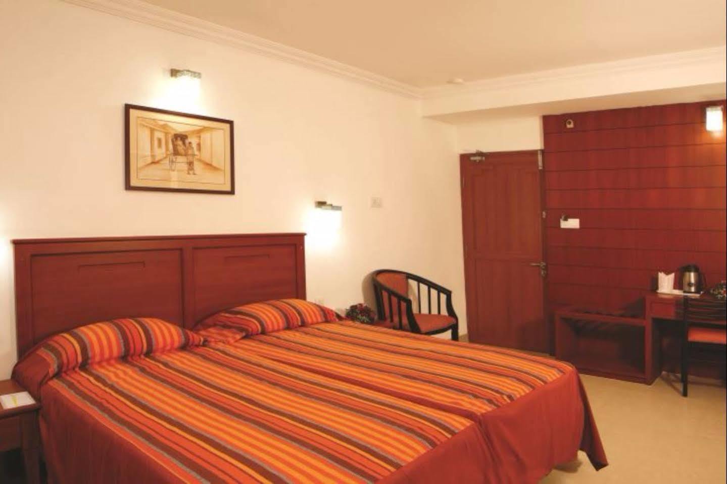 Hotel Hill View Kochi Εξωτερικό φωτογραφία
